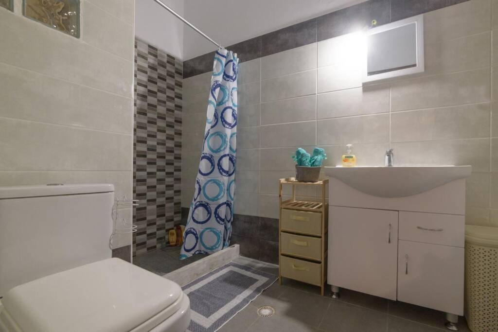 Apartment Bright Newly Renovated Near & Center+ac *
